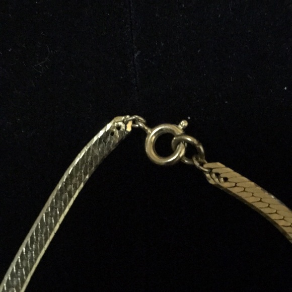 Deep Coral Necklace - Picture 3 of 4